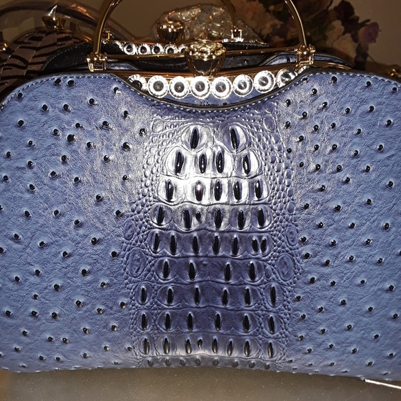 Elegant handbags - Picture 1 of 3